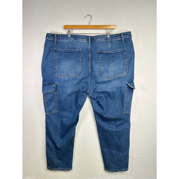 Woman's High Rise Straight Legged Cargo Jeans - Size 24W Plus Size Denim - Picture 7 of 11